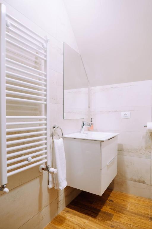 Koupelna v ubytování Casa Cheile Dâmbovicioarei - Cabana 1