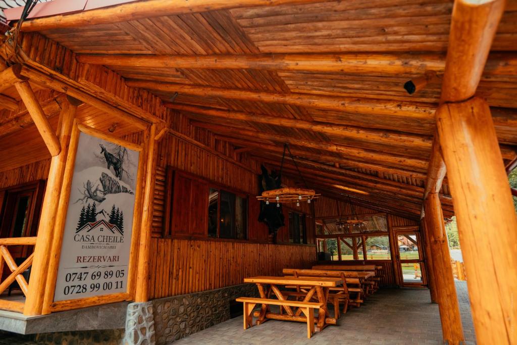 Fotografie z fotogalerie ubytování Casa Cheile Dâmbovicioarei - Cabana 1 v destinaci Dîmbovicioara