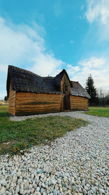 Budova, kde se prázdninový dům nachází