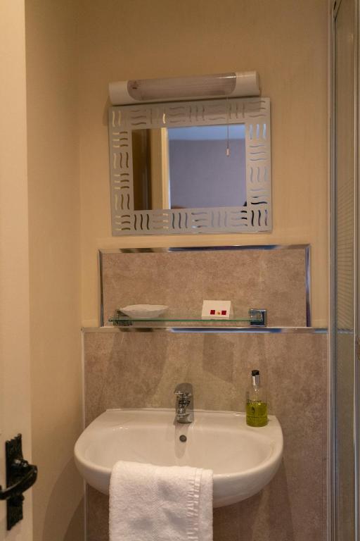 The Kings Head Hotel - Superior Single Room