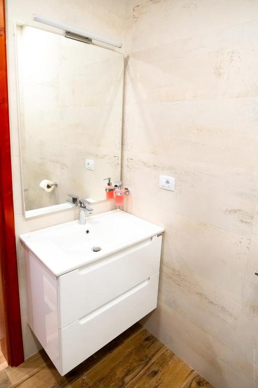 Koupelna v ubytování Casa Cheile Dâmbovicioarei - Cabana 2