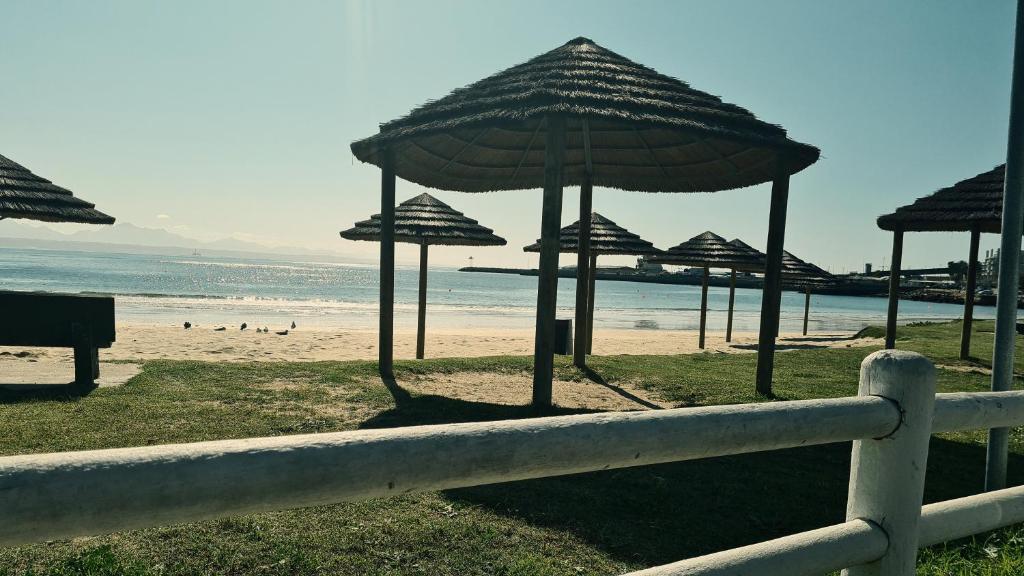Point Village Accommodation - Santos 35 - Image 16