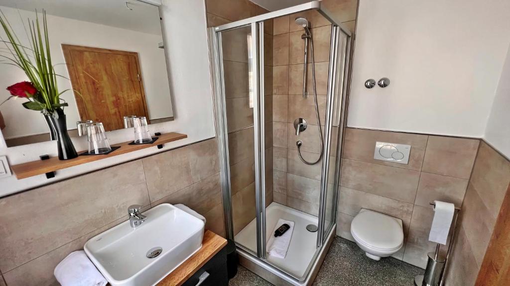 Koupelna v ubytování Hotel Zu den Drei Kronen