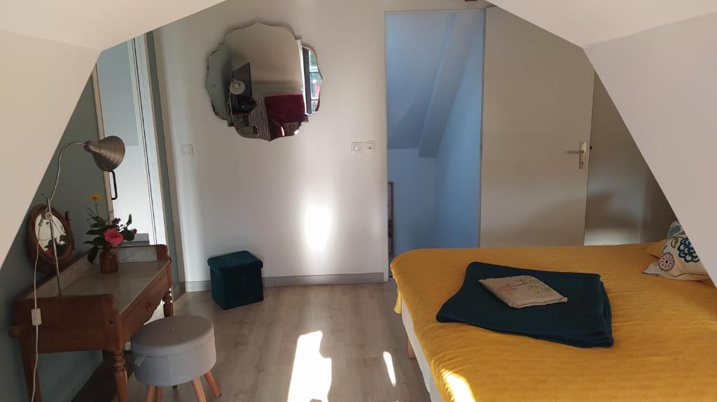 Postel nebo postele na pokoji v ubytování Ker Anahid - L'Atelier