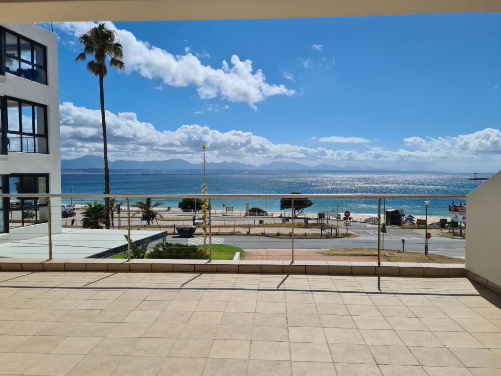 Point Village Accommodation - Santos 57 — photo 1