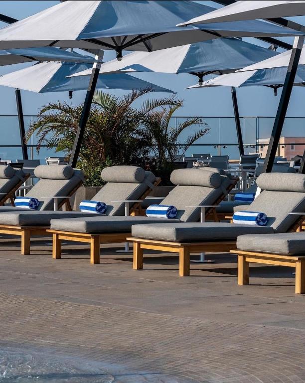 Curated visual reference: Gallery Detail: Luxury Private Balcony Ocean Views At The Oceans Apartments Durban