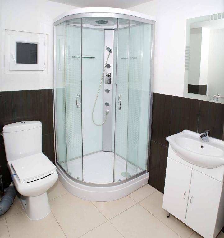 Koupelna v ubytování Hotel Otopeni