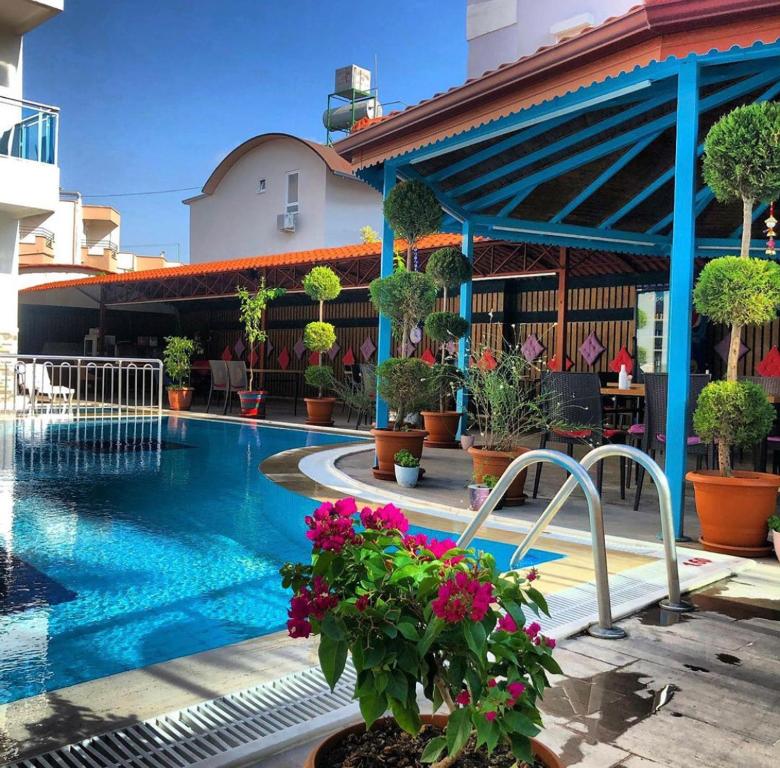 Bazén v ubytování Wonder Life Hotel nebo v jeho okolí