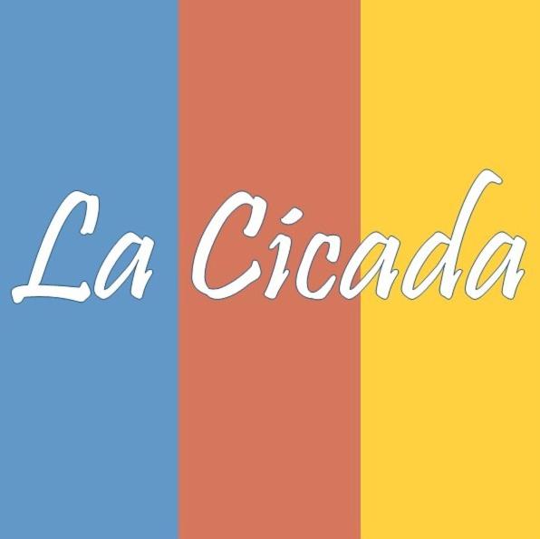 卡梅拉諾的住宿－La Cicada， ⁇ 色的“拉克里奥尔”字的结尾