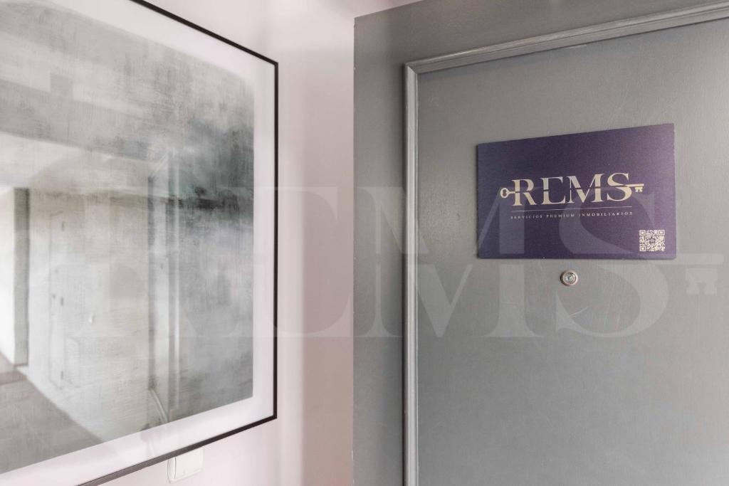 Kép Inviting apartment in the heart of Malaga by REMS szállásáról Málagában a galériában