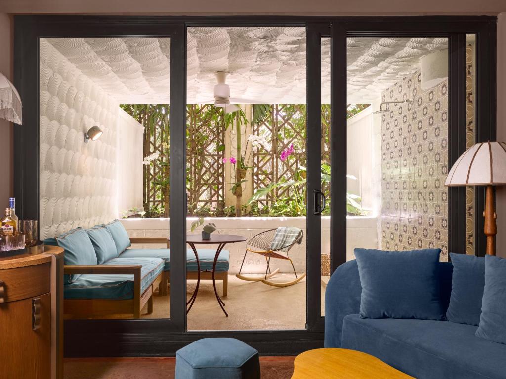 Mayfair House Hotel & Garden photo