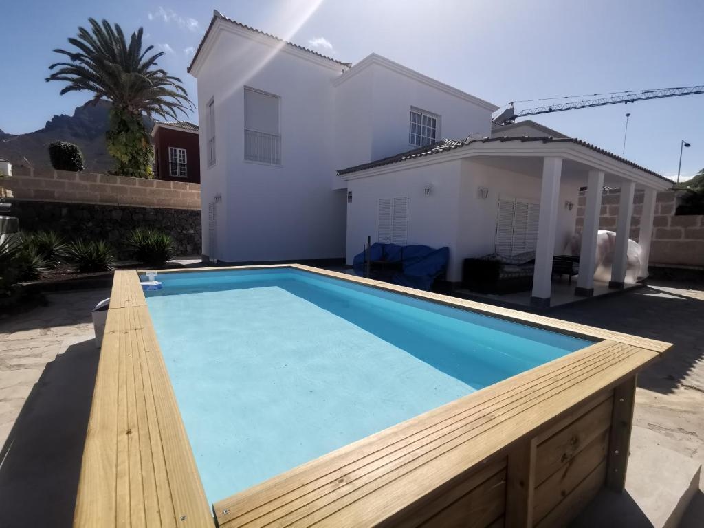 Villa Sur en Costa Adeje con Piscina privada, Spain - Booking.com