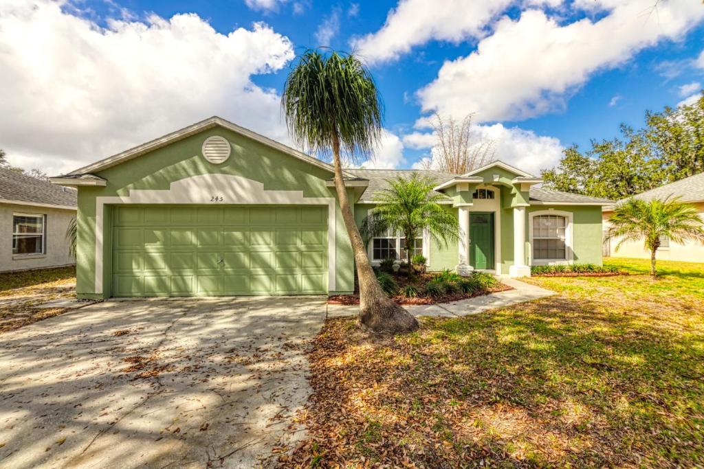 Vacation Home James' Sunridge Woods Home, Davenport, FL