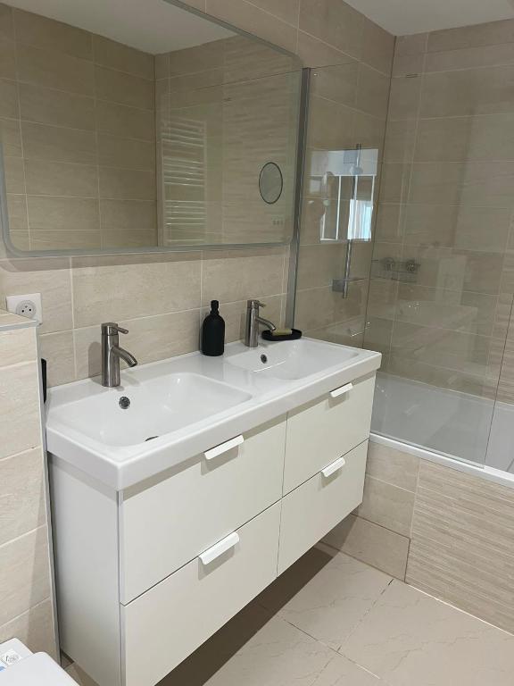 App 1 Mulhouse centre , 6 personnes – photo 36