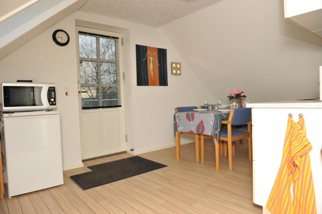 Kuchyň nebo kuchyňský kout v ubytování Herning Bed & Breakfast