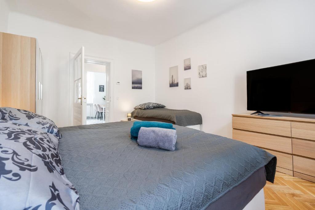 TV a/nebo společenská místnost v ubytování revLIVING Apartments Eggenburg