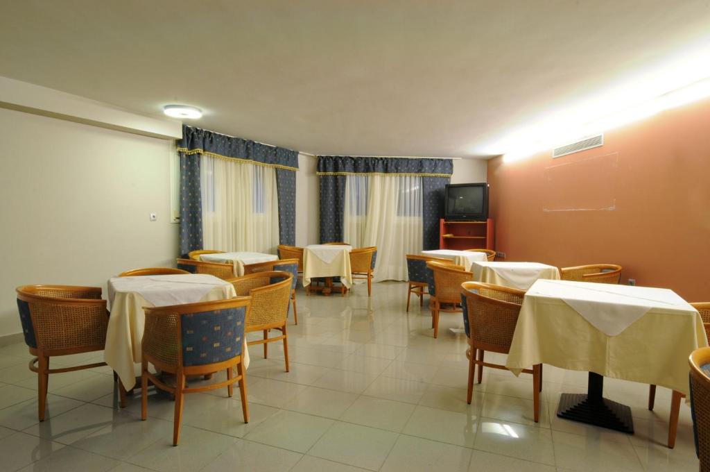 Posezení v ubytování Maritina Hotel