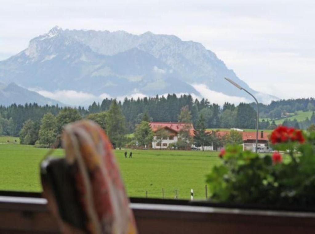Nespecifikovaný výhled na hory nebo výhled na hory při pohledu z hotelu