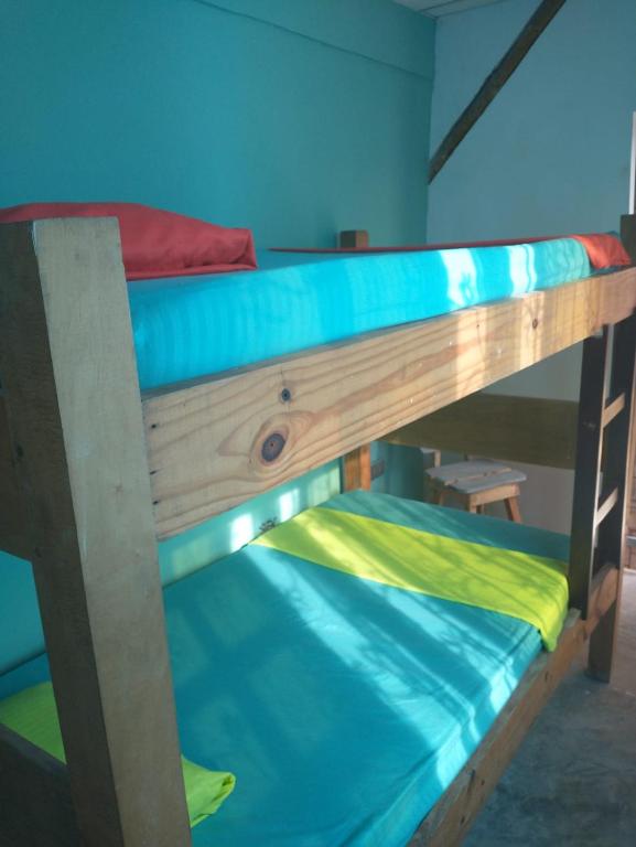 Palanda nebo palandy na pokoji v ubytování Casa MITA Taganga