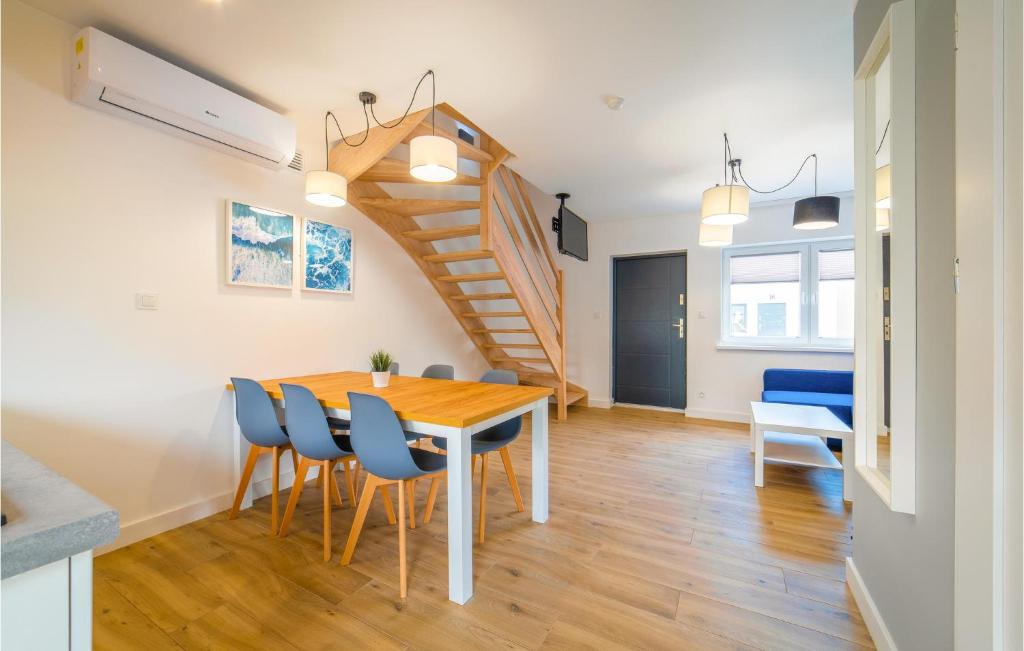 Zdjęcie z galerii obiektu Cozy Home In Rewal With Kitchen w Rewalu