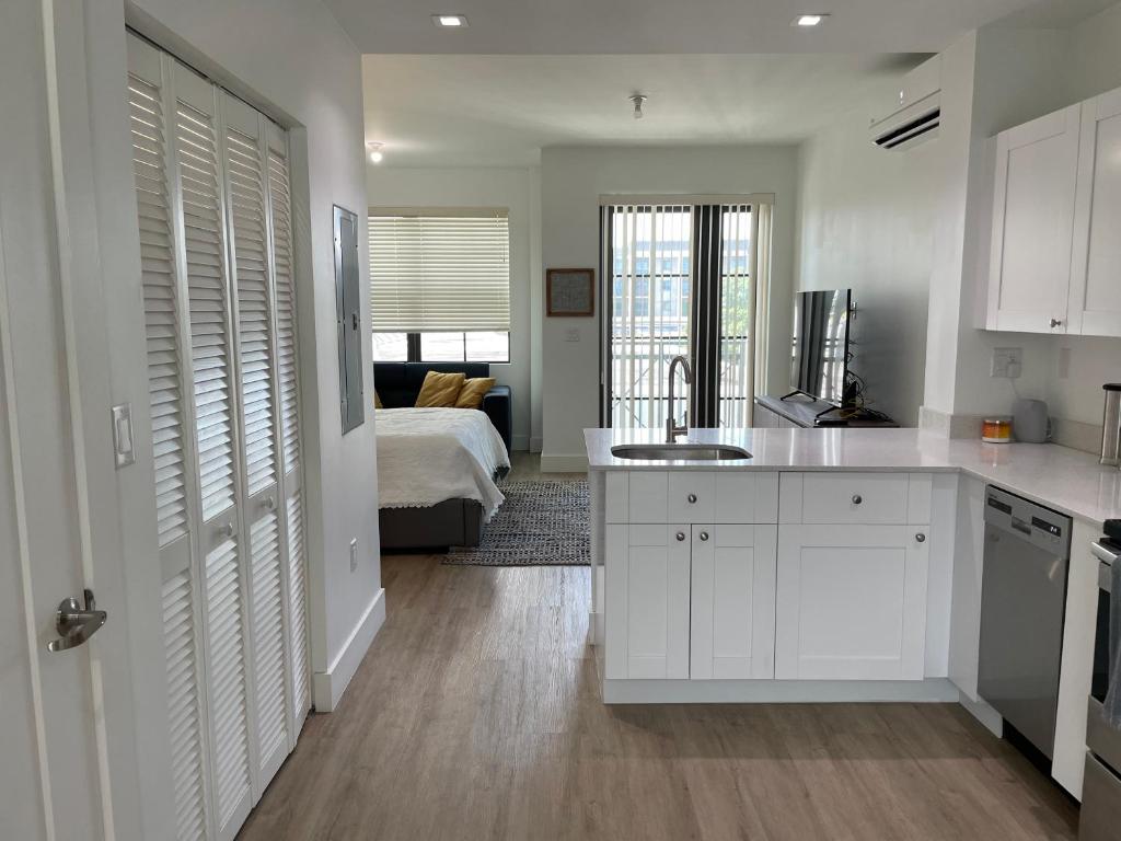 Modern Loft/Studio. Free parking and elevator - Housity