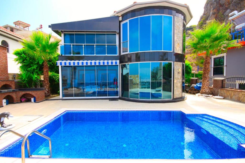 Bazén v ubytování Luxus Villa Pool Alanya Kestel nebo v jeho okolí