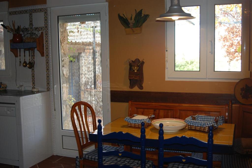 Casa Rural Rincon de la Vega - Four-Bedroom House