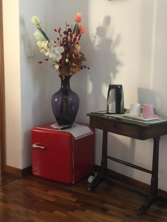 Příslušenství pro přípravu čaje a kávy v ubytování B & B Chic