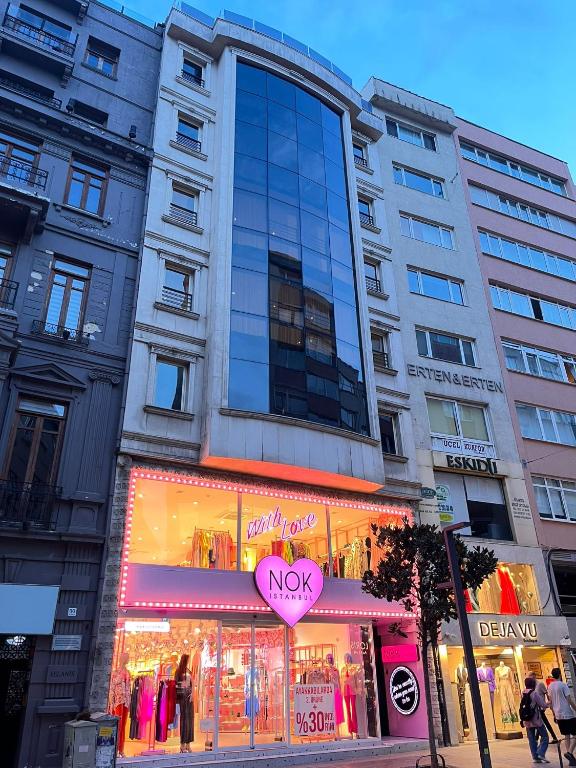 Louis Vuitton Store, Nisantasi/ Istanbul
