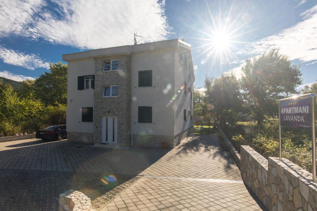 Fotografia z galérie ubytovania Apartments with a parking space Baska, Krk - 19673 v destinácii Baška