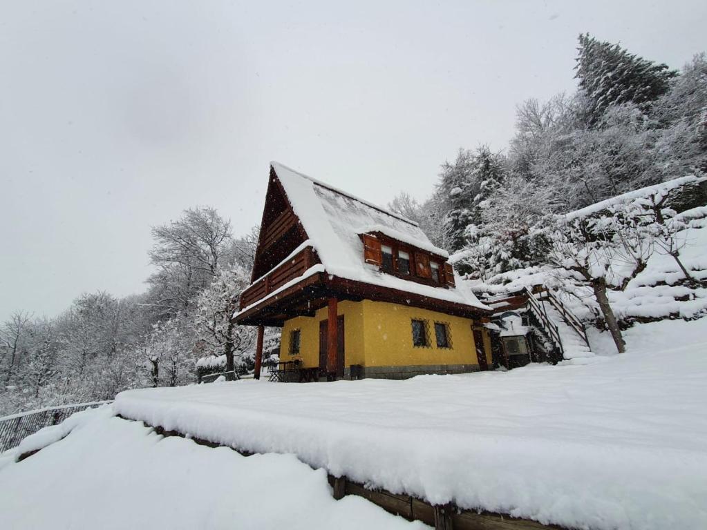 Chalet Alma during the winter
