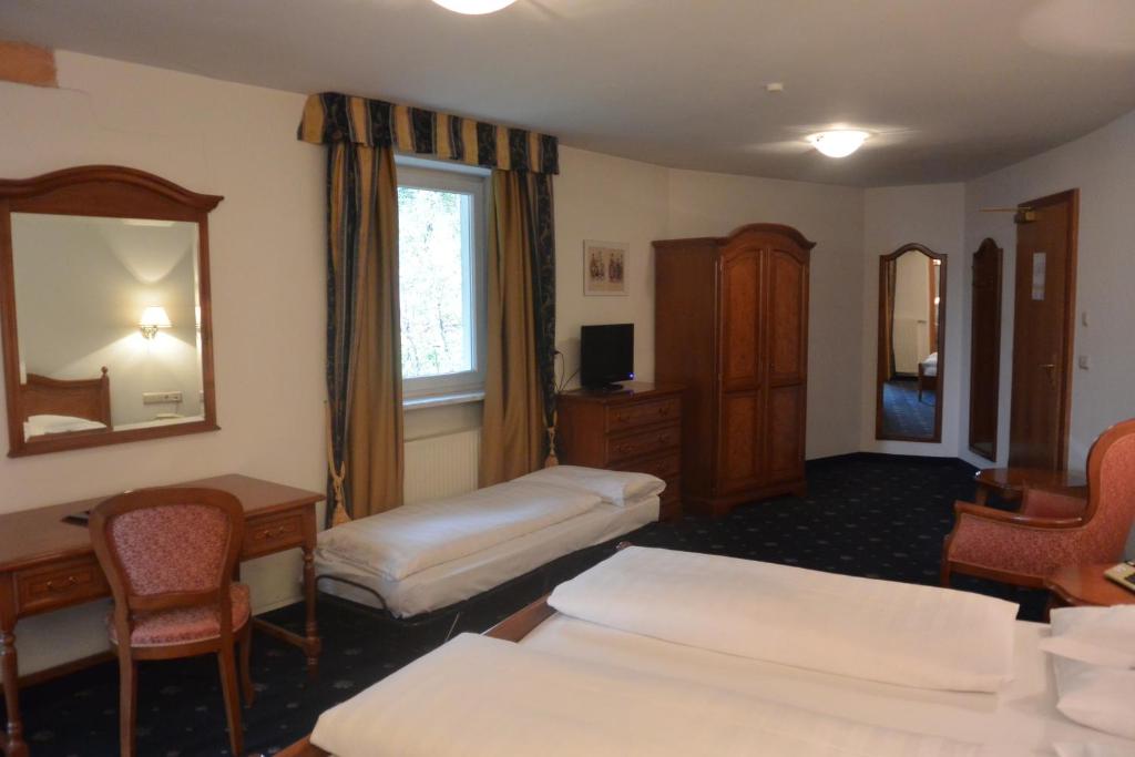 Posteľ alebo postele v izbe v ubytovaní Hotel Marlingerhof