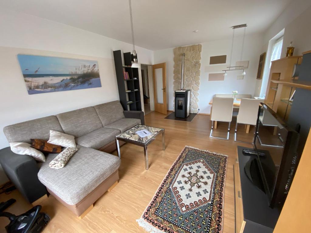 Posezení v ubytování Wunderschöne Ferienwohnung in Nagel am See