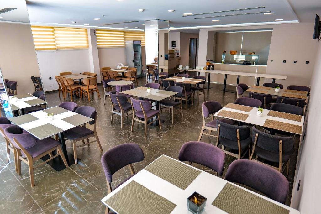 Restaurace v ubytování Hotel Semajo