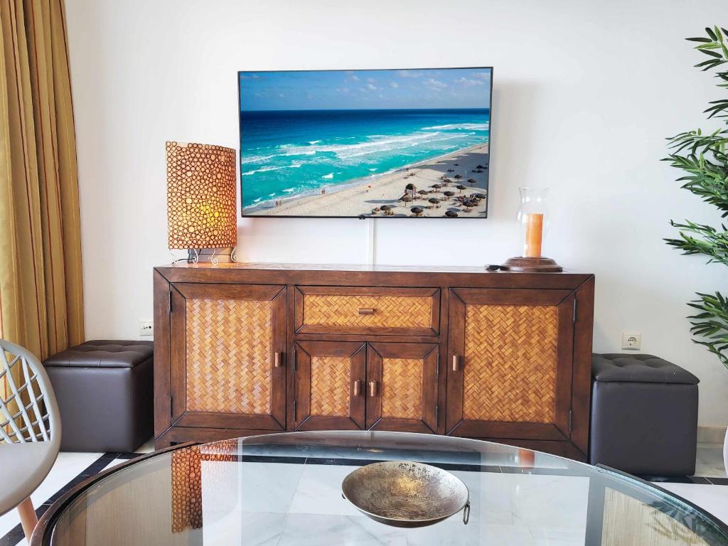 Fotografia z galérie ubytovania PINTA BEACH HOUSE Dúplex con vistas panorámicas v destinácii Málaga