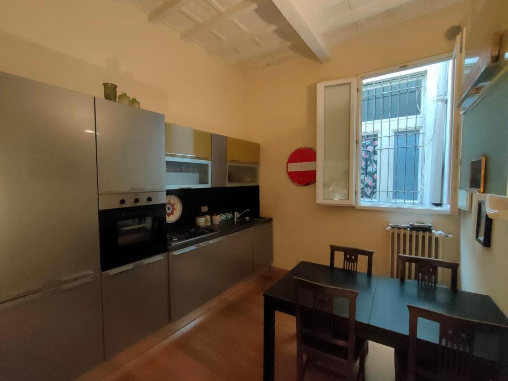 Kép Artistic Apartment close to Uffizi szállásáról Firenzében a galériában