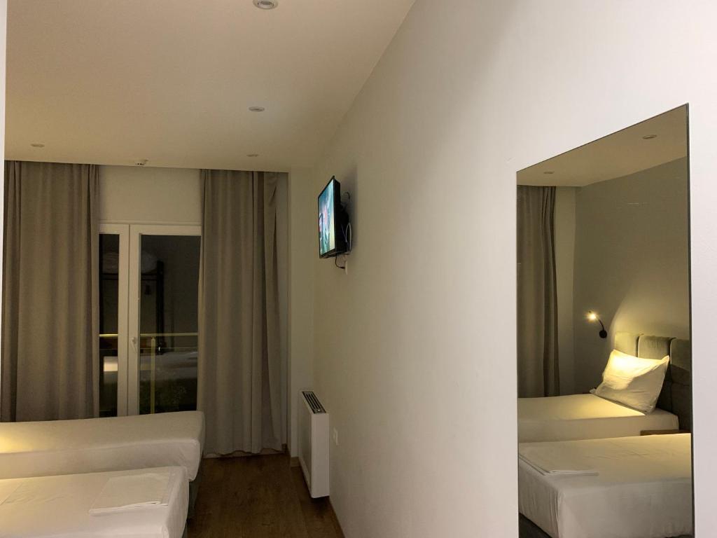 Imagen de la galería de Merly Hotel, en Përmet