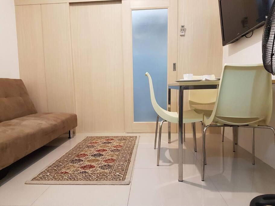 Affordable Fully Furnished Light Residences next to Boni MRT