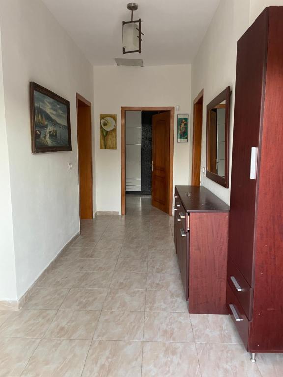 Lovely spacious house with big garden - Image 8