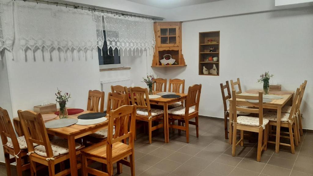 Dworek pod świerkami - 18