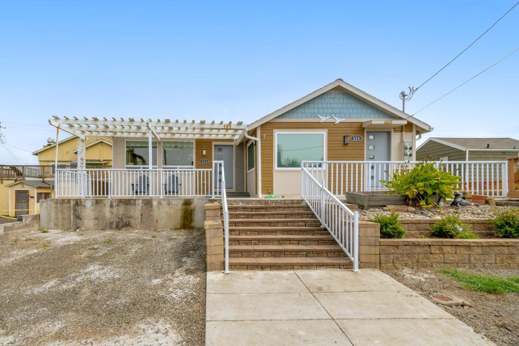 Ebb Tide, Lincoln City (updated prices 2024)