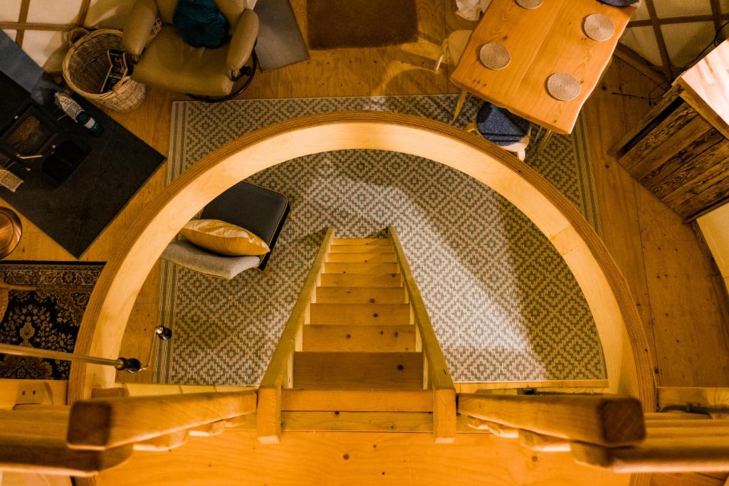 Posezení v ubytování Puckaster Cove Luxury Yurt