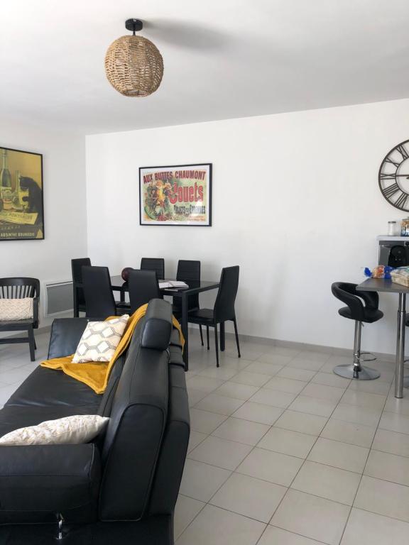 Fotografie z fotogalerie ubytování Joli appartement récent tout confort parking privé v destinaci La Tremblade