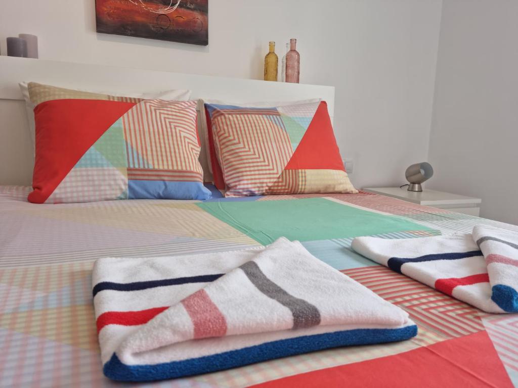 Postel nebo postele na pokoji v ubytování Lanzamar 2 bedroom