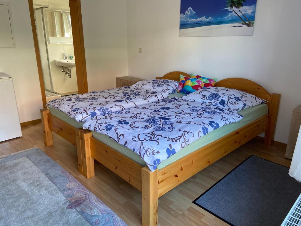 Fotografie z fotogalerie ubytování Privatzimmer Burgrieden v destinaci Burgrieden