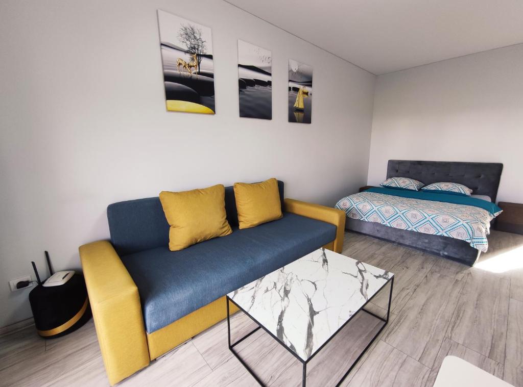 K-Town - Apartments ViaBaltic Kaunas - Apartment With Balcony
