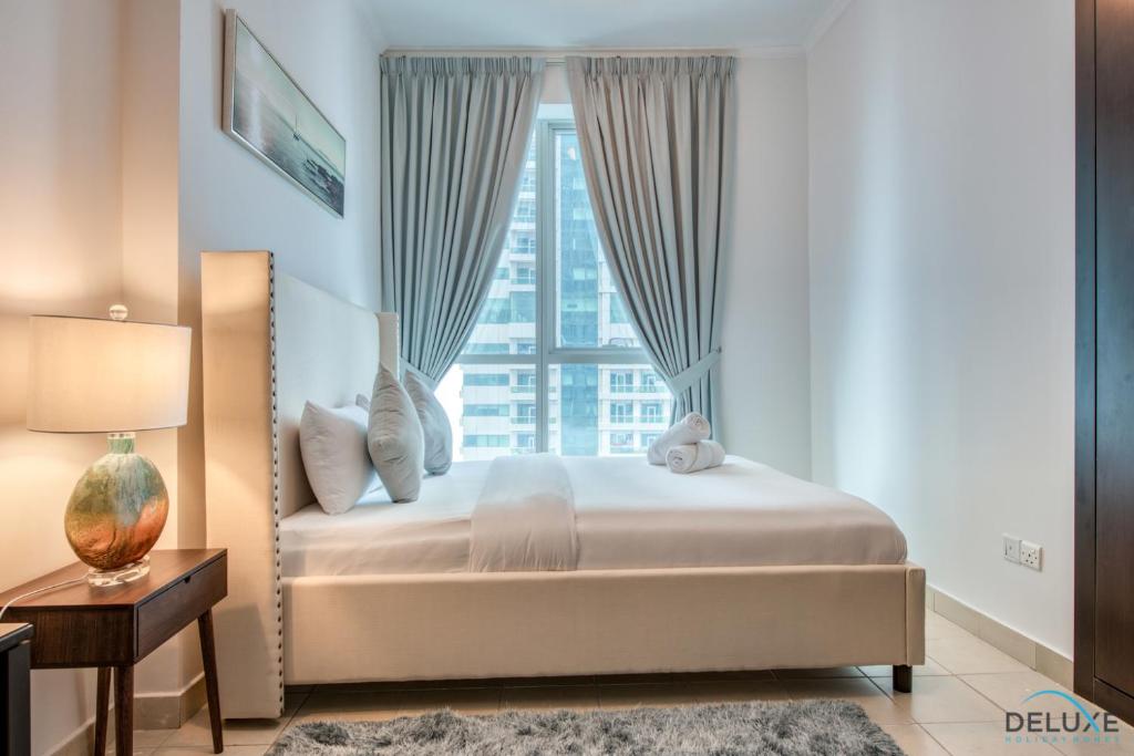 Luxurious 2BR at Torch Tower Dubai Marina by Deluxe Holiday Homes