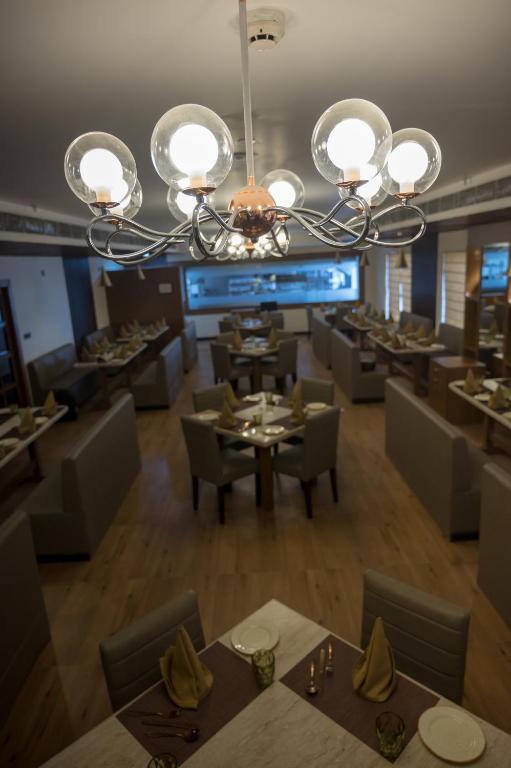 Restaurace v ubytování Golden Retreat