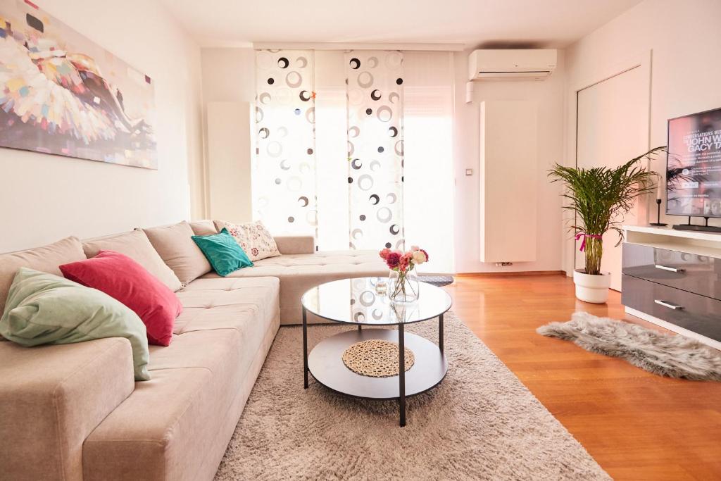 Luxury apartment MIRA near Airport Zagreb