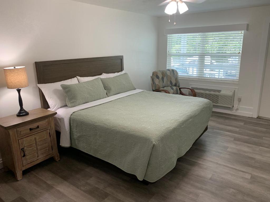 Hontoon Landing Resort & Marina photo